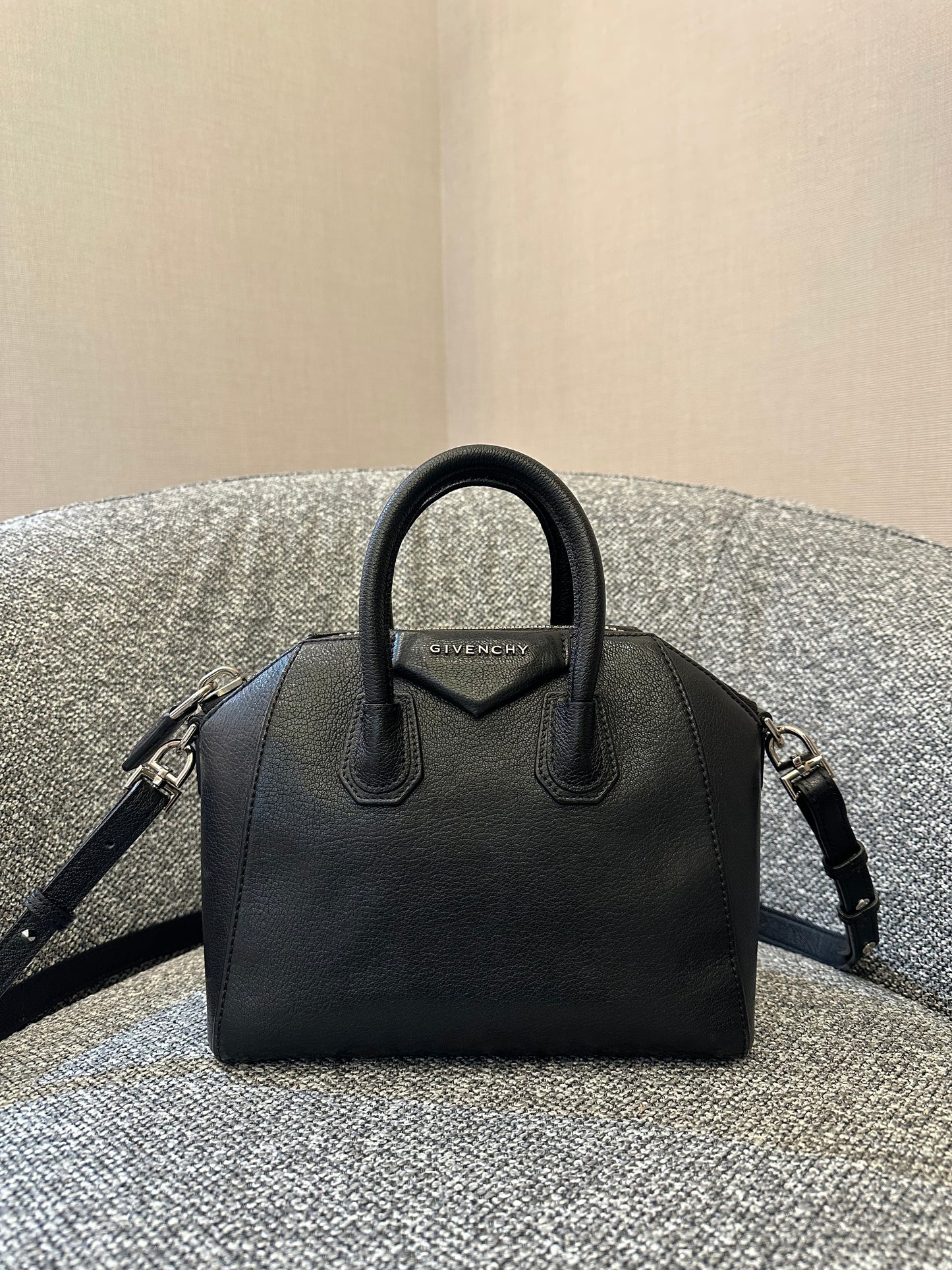 Givenchy Antigona Satchel in Black Leather