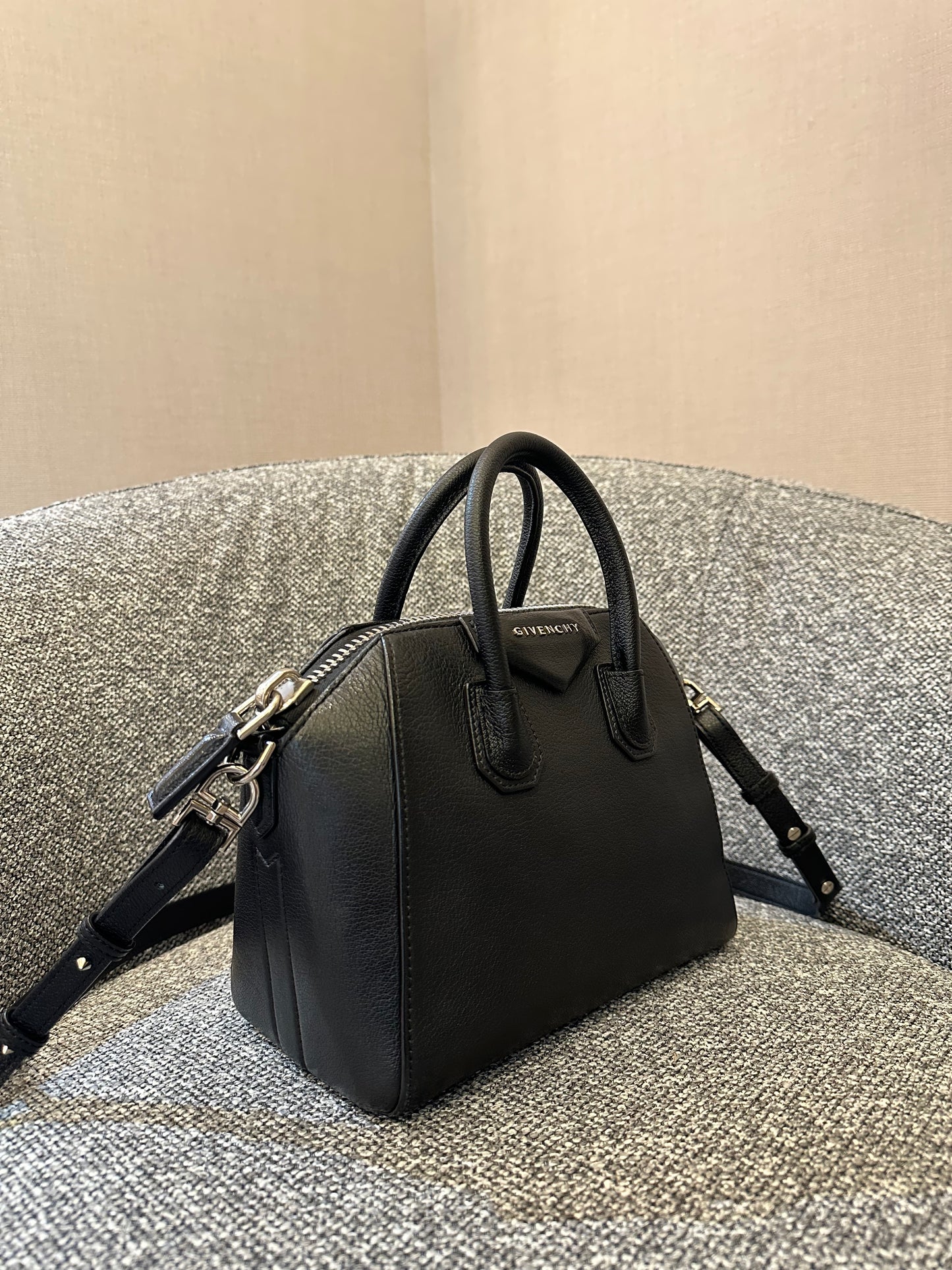 Givenchy Antigona Satchel in Black Leather