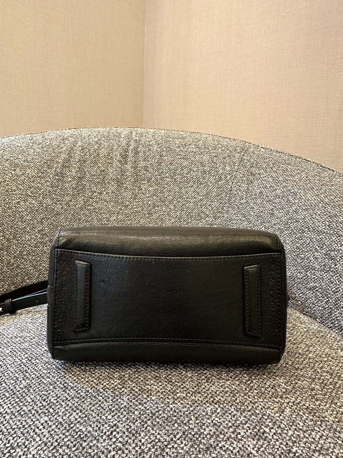 Givenchy Antigona Satchel in Black Leather