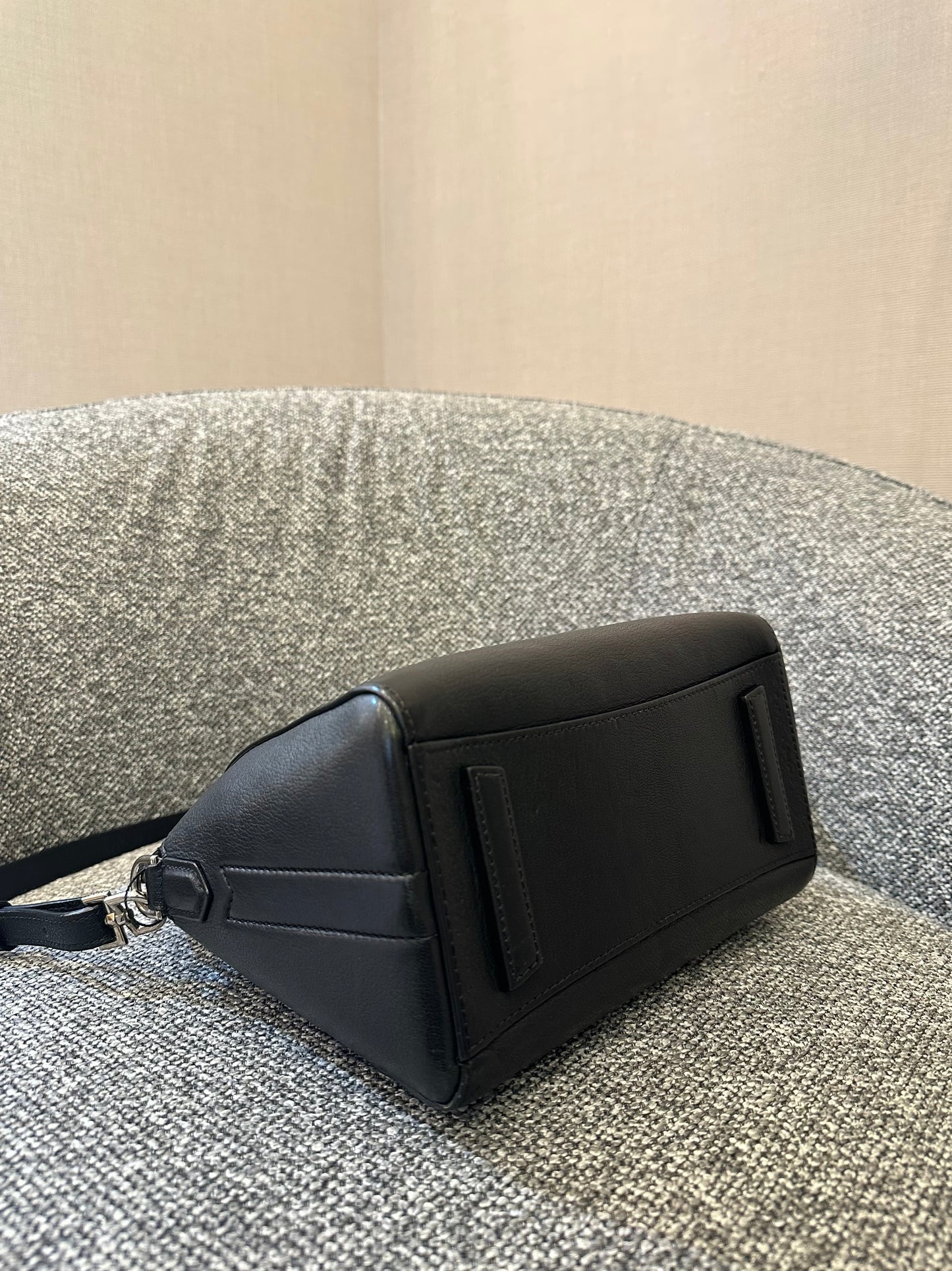 Givenchy Antigona Satchel in Black Leather