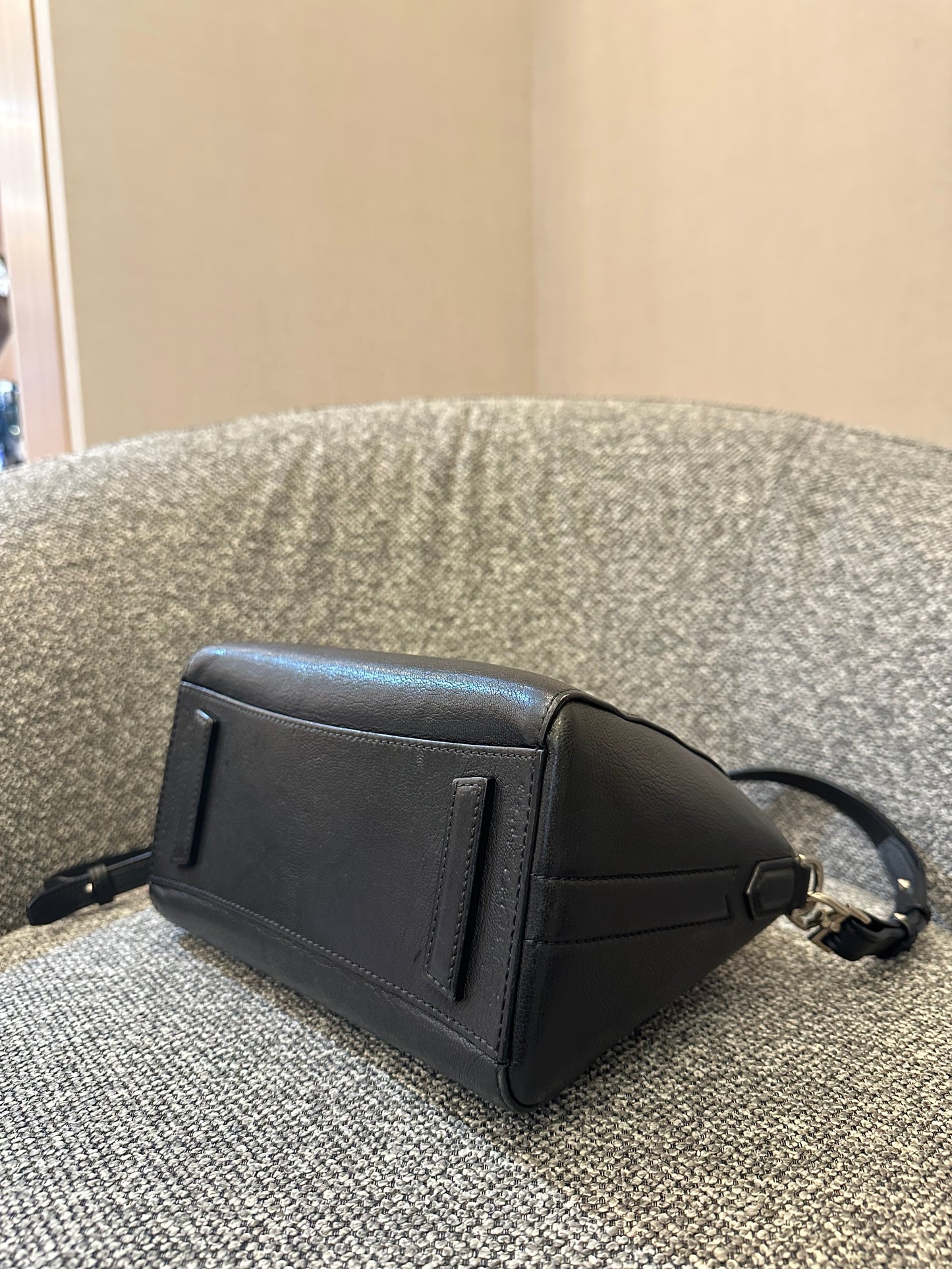 Givenchy Antigona Satchel in Black Leather