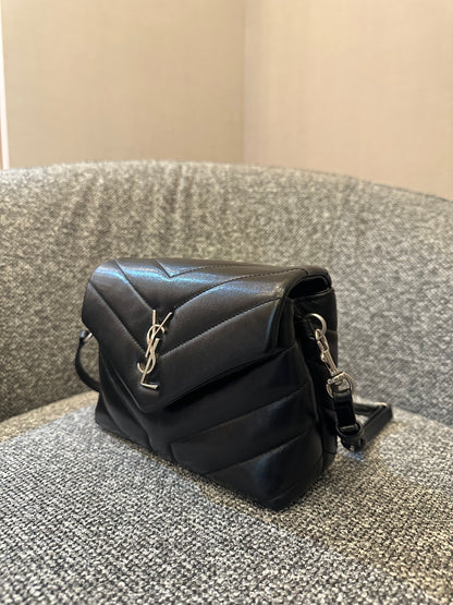 Yves Saint Laurent Toy Loulou Shoulder Bag in Black Quilted Leather