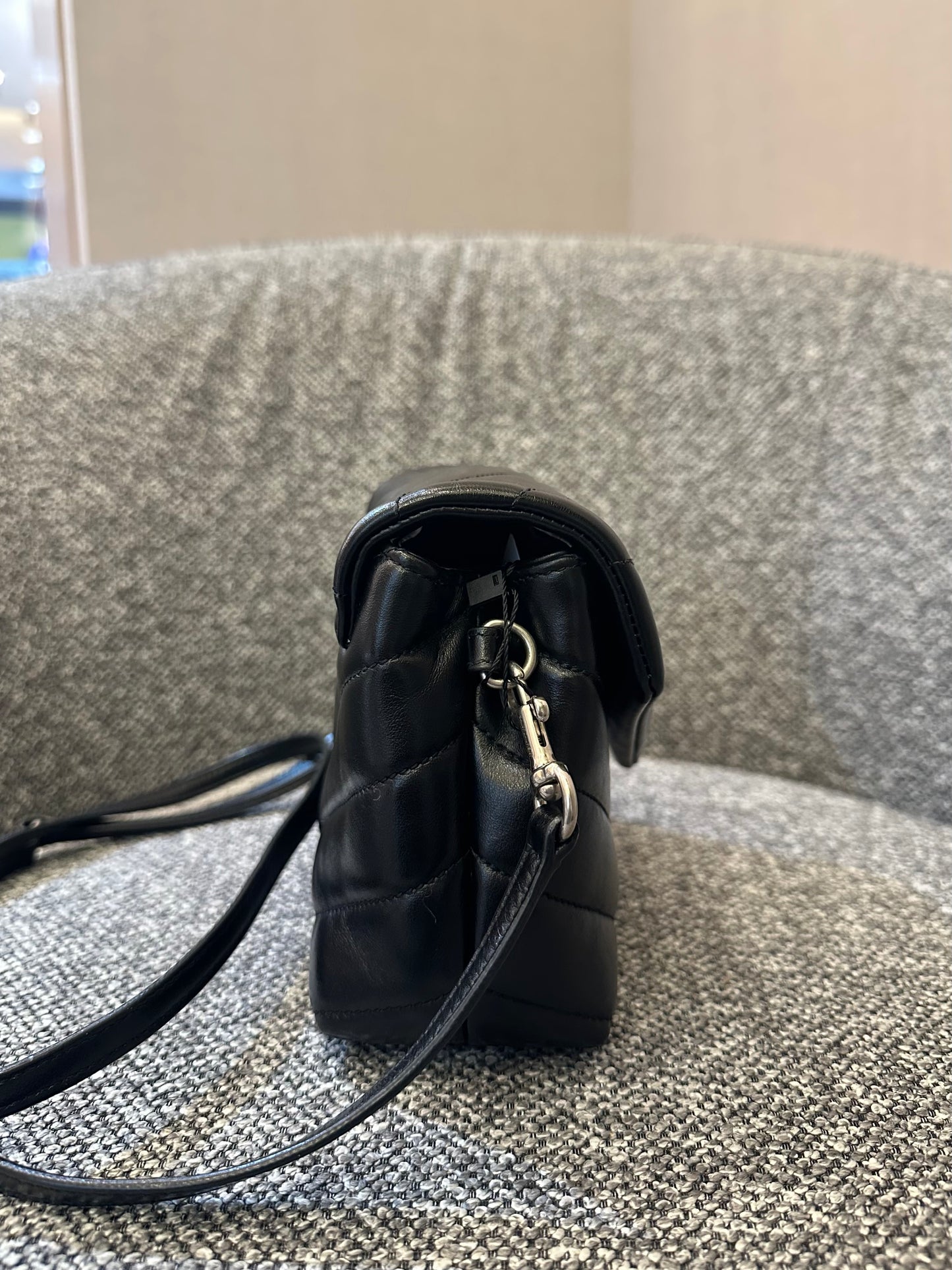 Yves Saint Laurent Toy Loulou Shoulder Bag in Black Quilted Leather