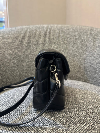 Yves Saint Laurent Toy Loulou Shoulder Bag in Black Quilted Leather