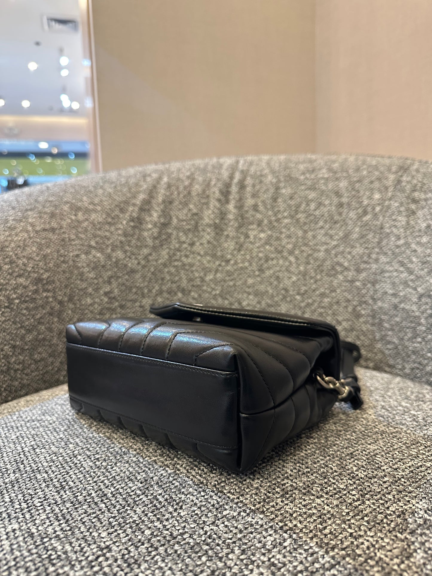 Yves Saint Laurent Toy Loulou Shoulder Bag in Black Quilted Leather