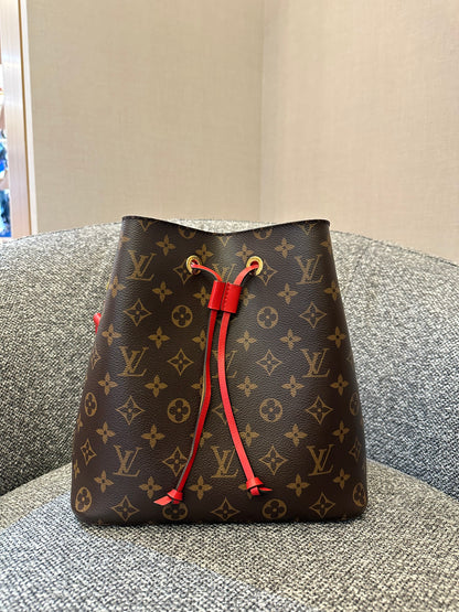 Louis Vuitton NeoNoe MM Bucket Bag in Monogram Canvas with Red Coquelicots Leather Trim