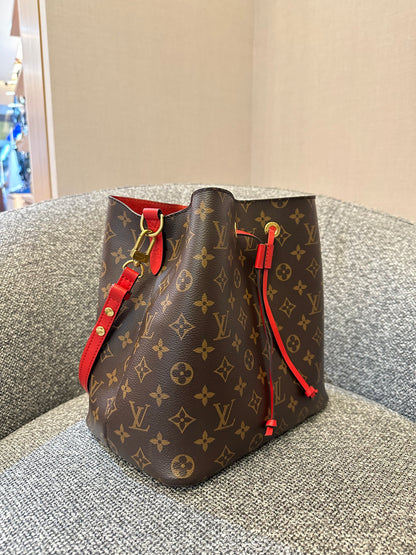 Louis Vuitton NeoNoe MM Bucket Bag in Monogram Canvas with Red Coquelicots Leather Trim
