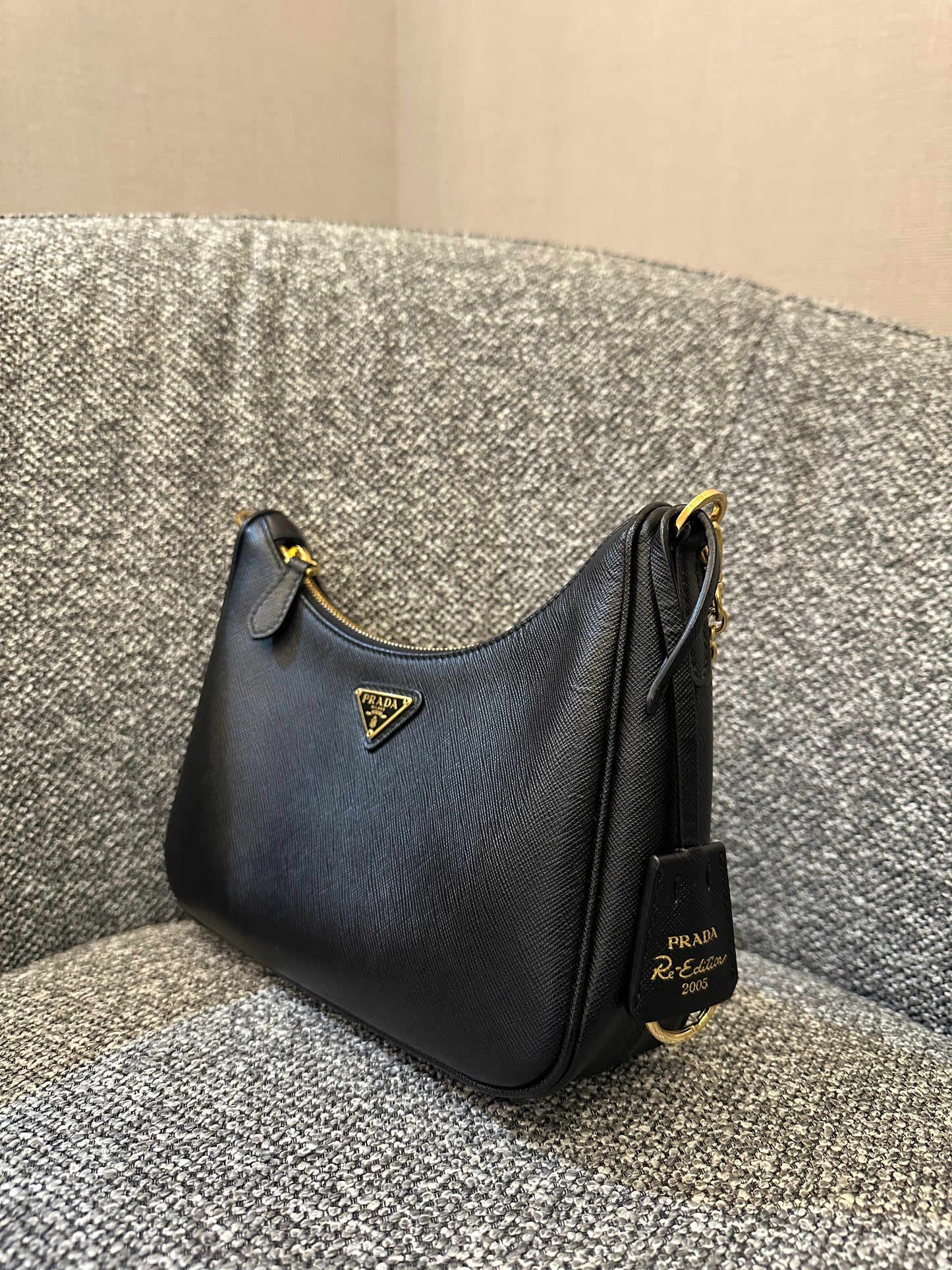 Prada Re-Edition 2005 In Black Saffiano Leather