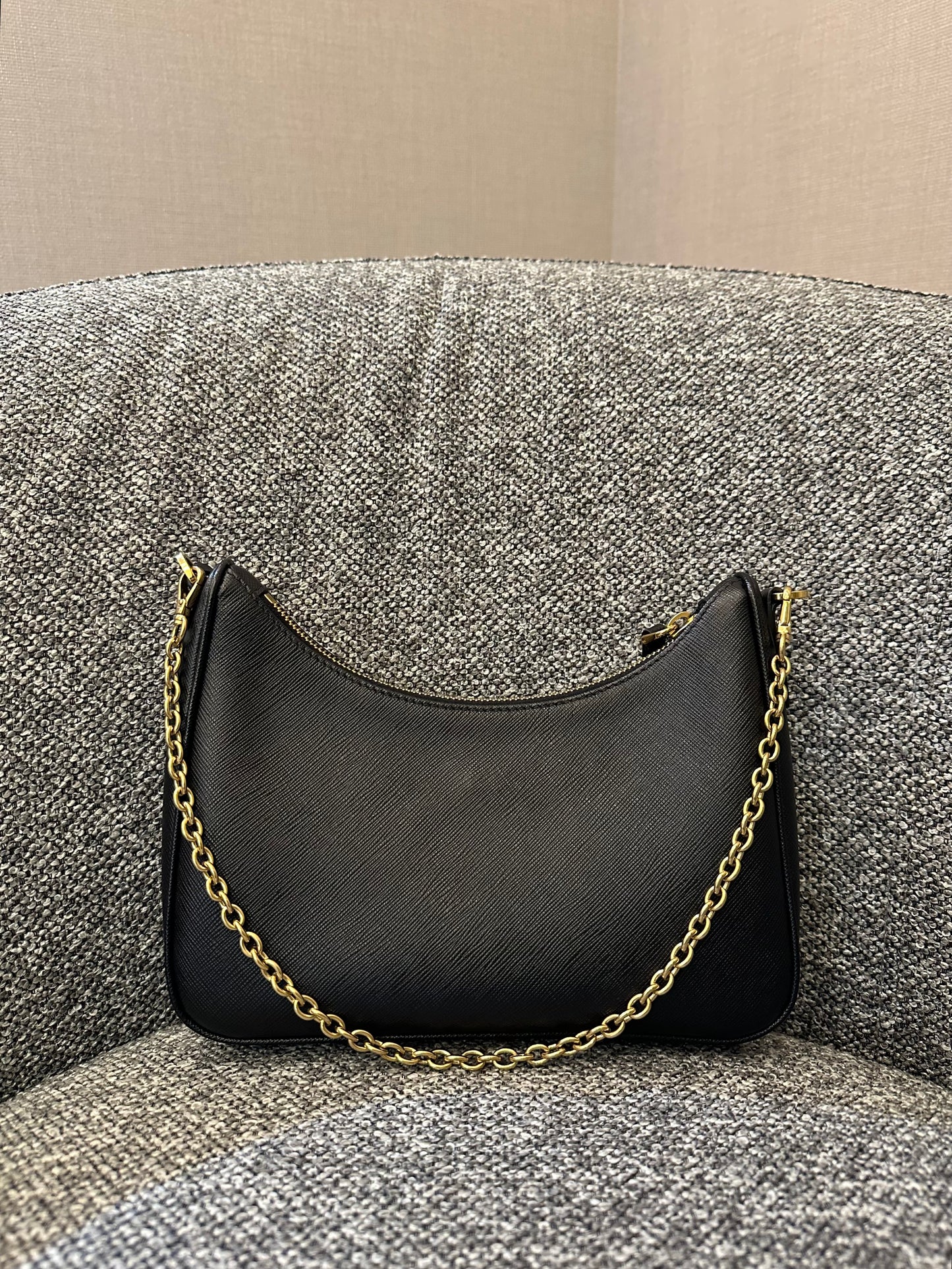 Prada Re-Edition 2005 In Black Saffiano Leather