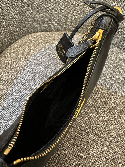 Prada Re-Edition 2005 In Black Saffiano Leather