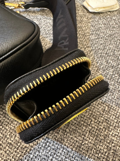 Prada Re-Edition 2005 In Black Saffiano Leather