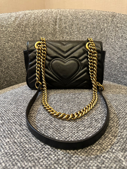 Gucci GG Marmont Matelasse Shoulder Bag in Black Leather