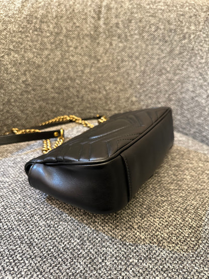 Gucci GG Marmont Matelasse Shoulder Bag in Black Leather
