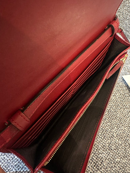 Gucci Microgussimina Continental Flap Wallet in Red Leather