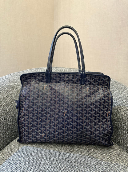Goyard Hardy Tote Bag w/ Pouch In Navy Blue