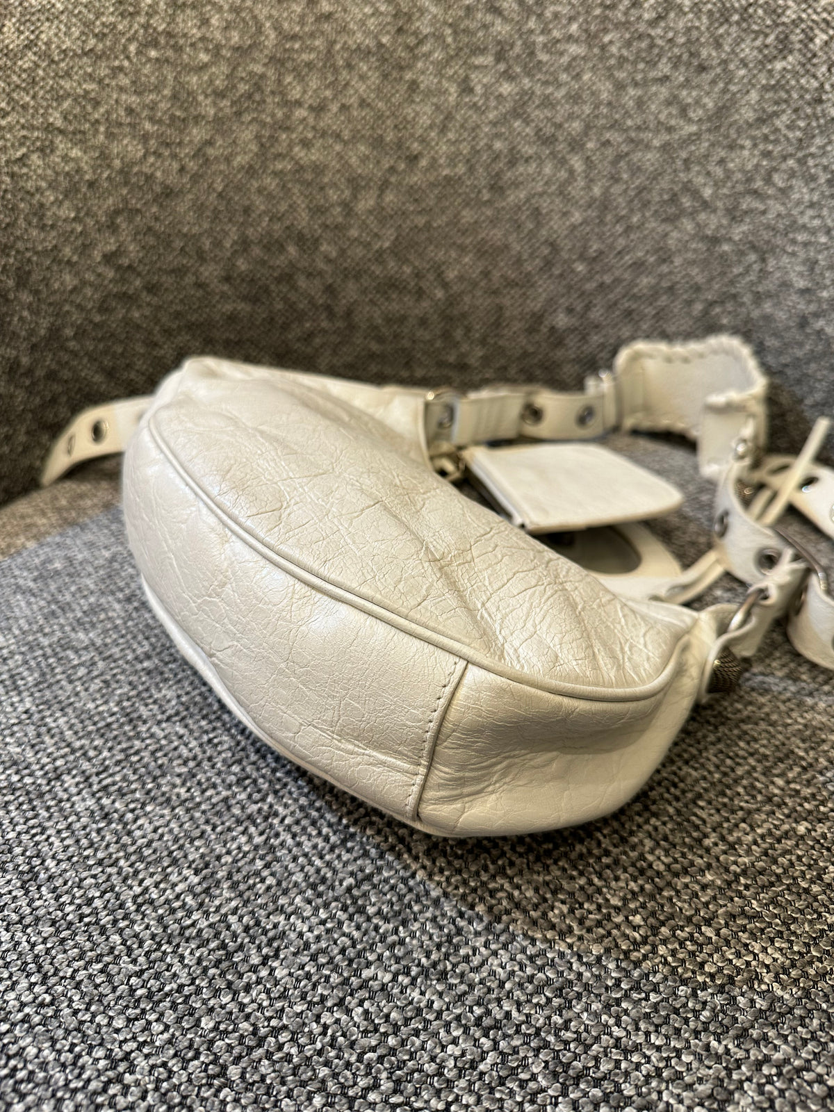 Balenciaga Le Cagole Shoulder Bag in White