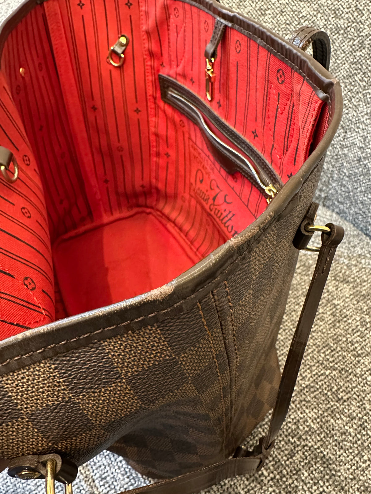 Louis Vuitton Damier Ebene Neverfull Tote Bag