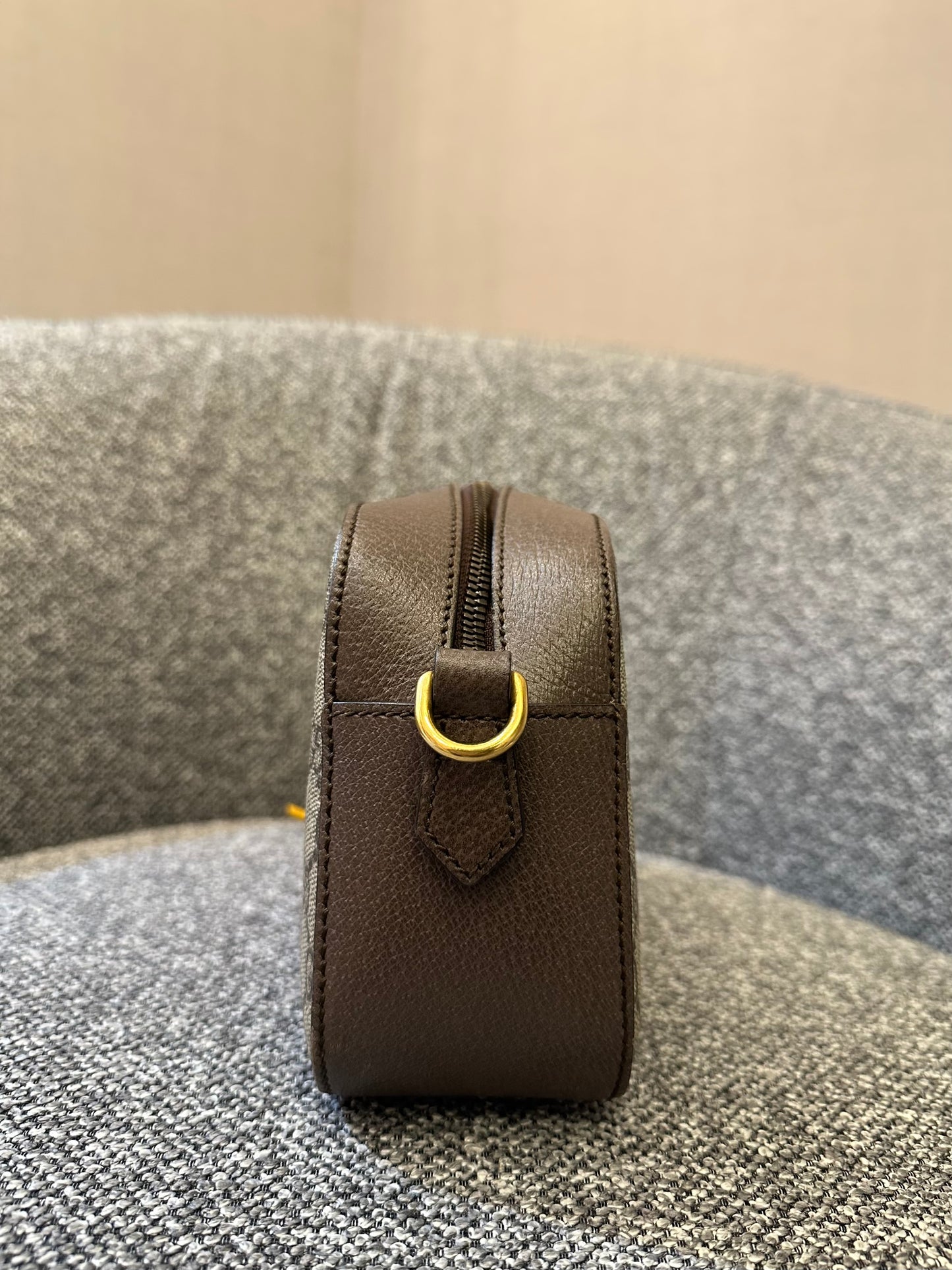 Gucci Neo Vintage GG Supreme Messenger Bag