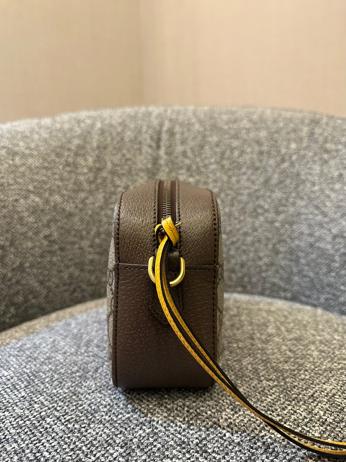 Gucci Neo Vintage GG Supreme Messenger Bag