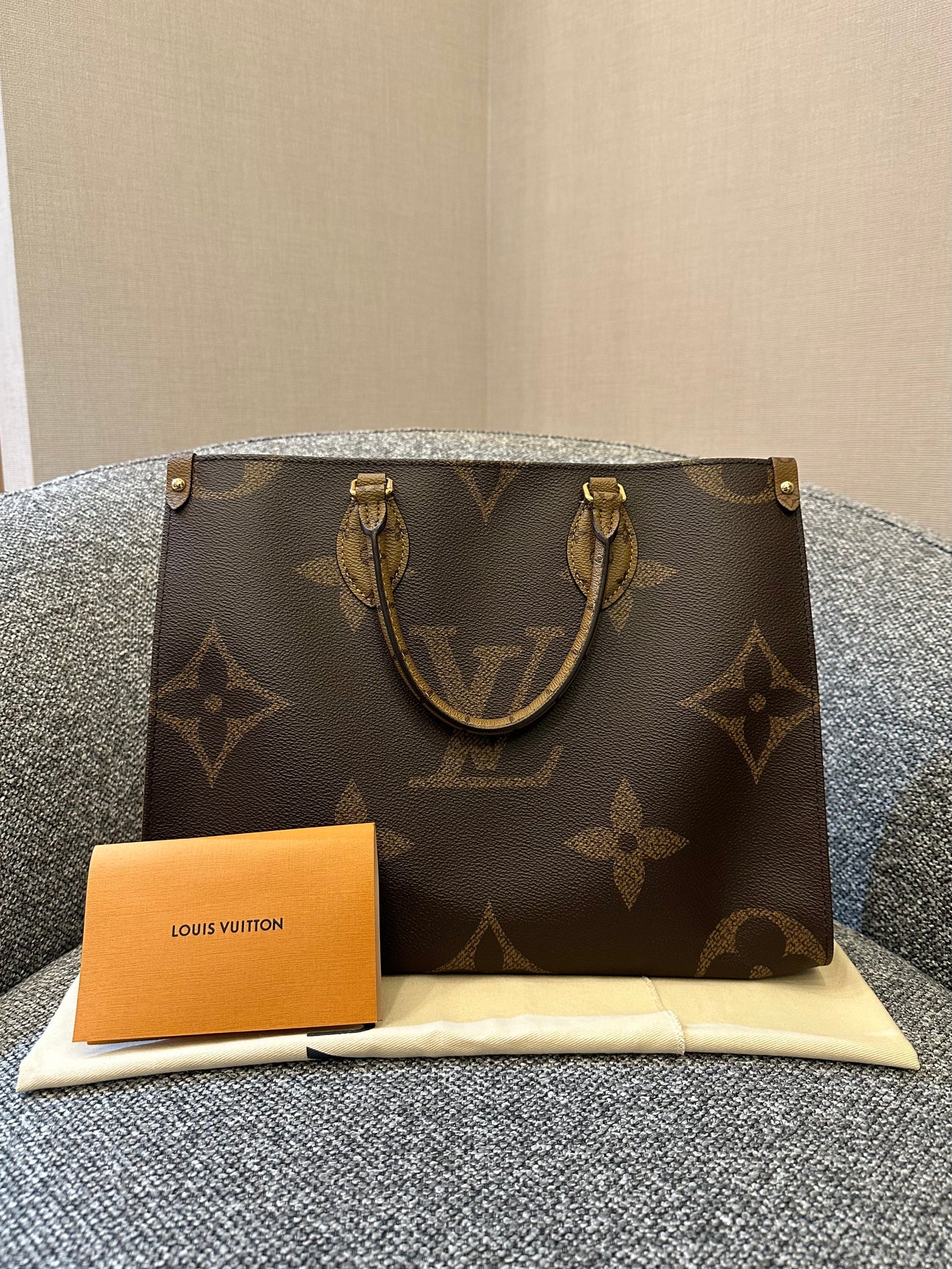 Louis Vuitton OnTheGo MM In Reverse Monogram Giant Canvas