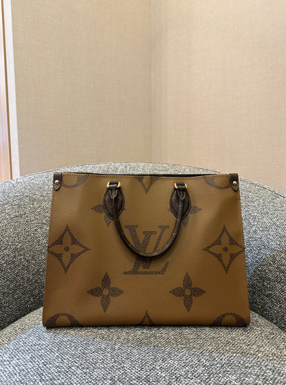 Louis Vuitton OnTheGo MM In Reverse Monogram Giant Canvas