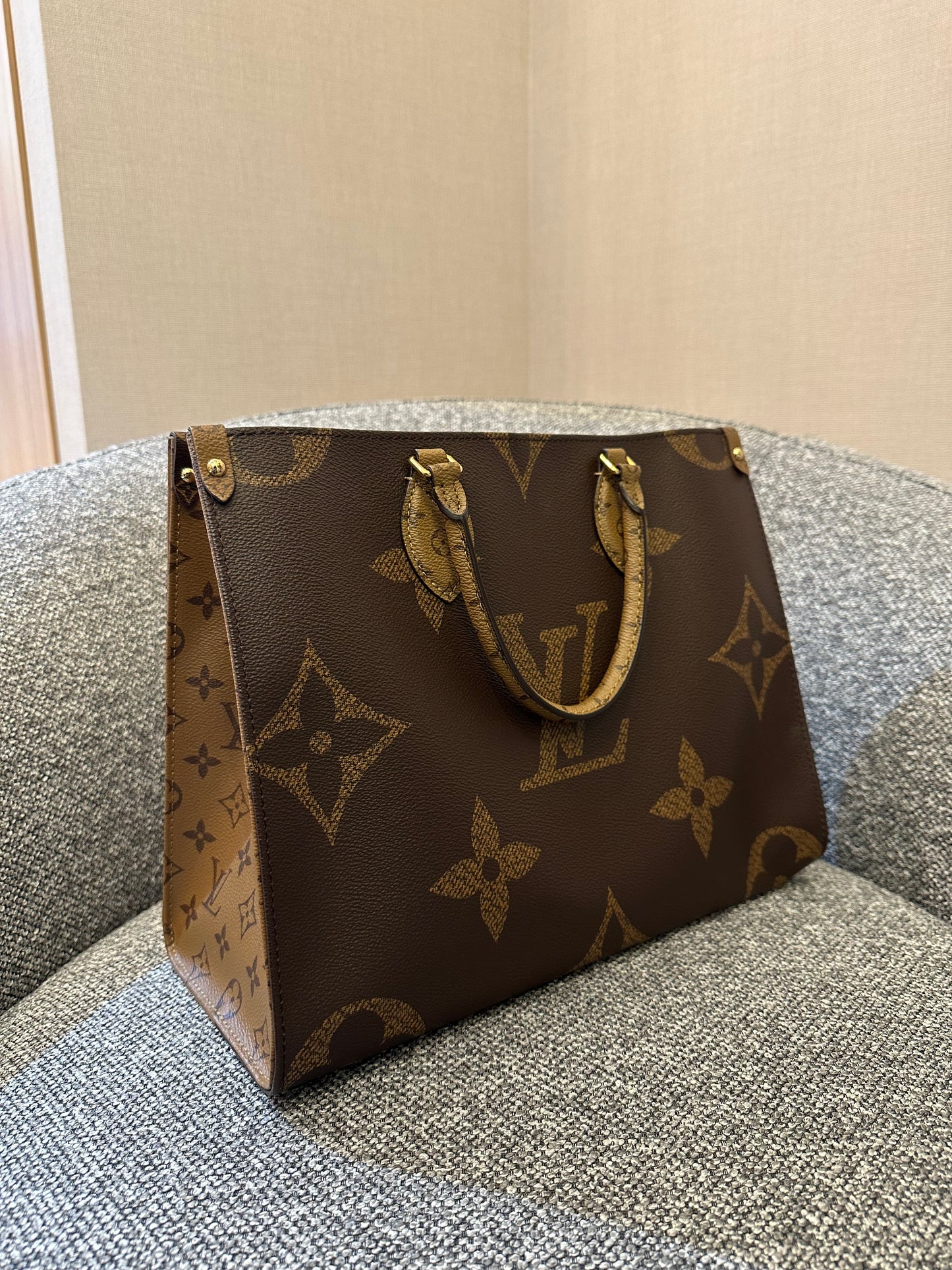 Louis Vuitton OnTheGo MM In Reverse Monogram Giant Canvas