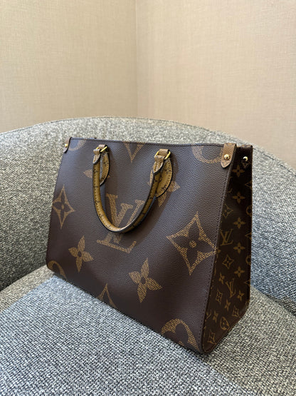 Louis Vuitton OnTheGo MM In Reverse Monogram Giant Canvas