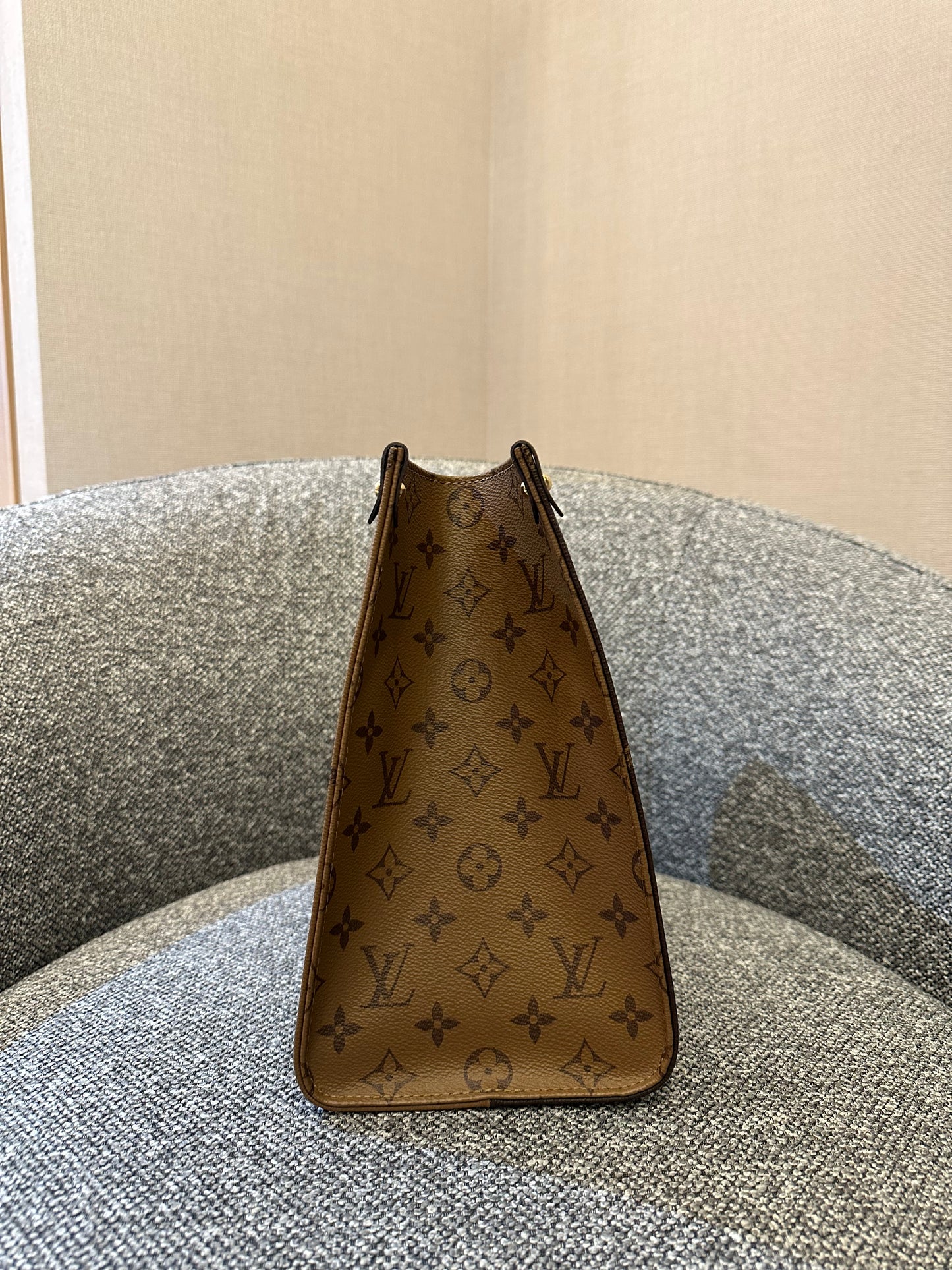 Louis Vuitton OnTheGo MM In Reverse Monogram Giant Canvas