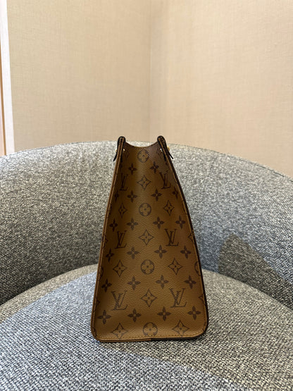 Louis Vuitton OnTheGo MM In Reverse Monogram Giant Canvas