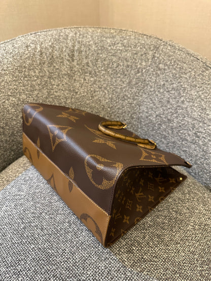 Louis Vuitton OnTheGo MM In Reverse Monogram Giant Canvas