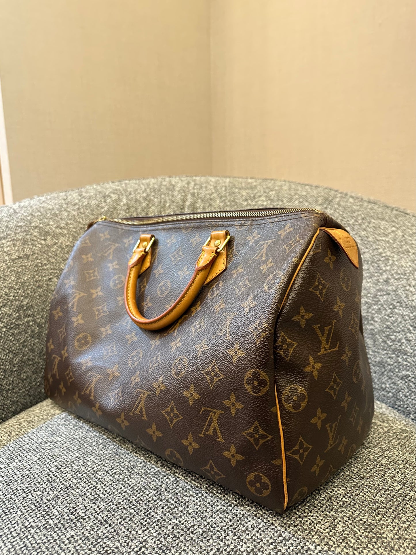 Louis Vuitton Speedy 35 in Monogram Canvas