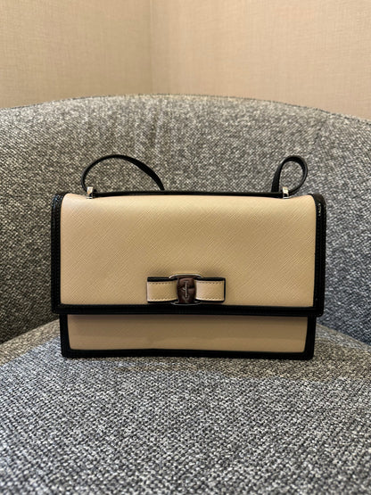 Ferragamo Vara Bow Bag Shoulder Bag in Bicolor Design