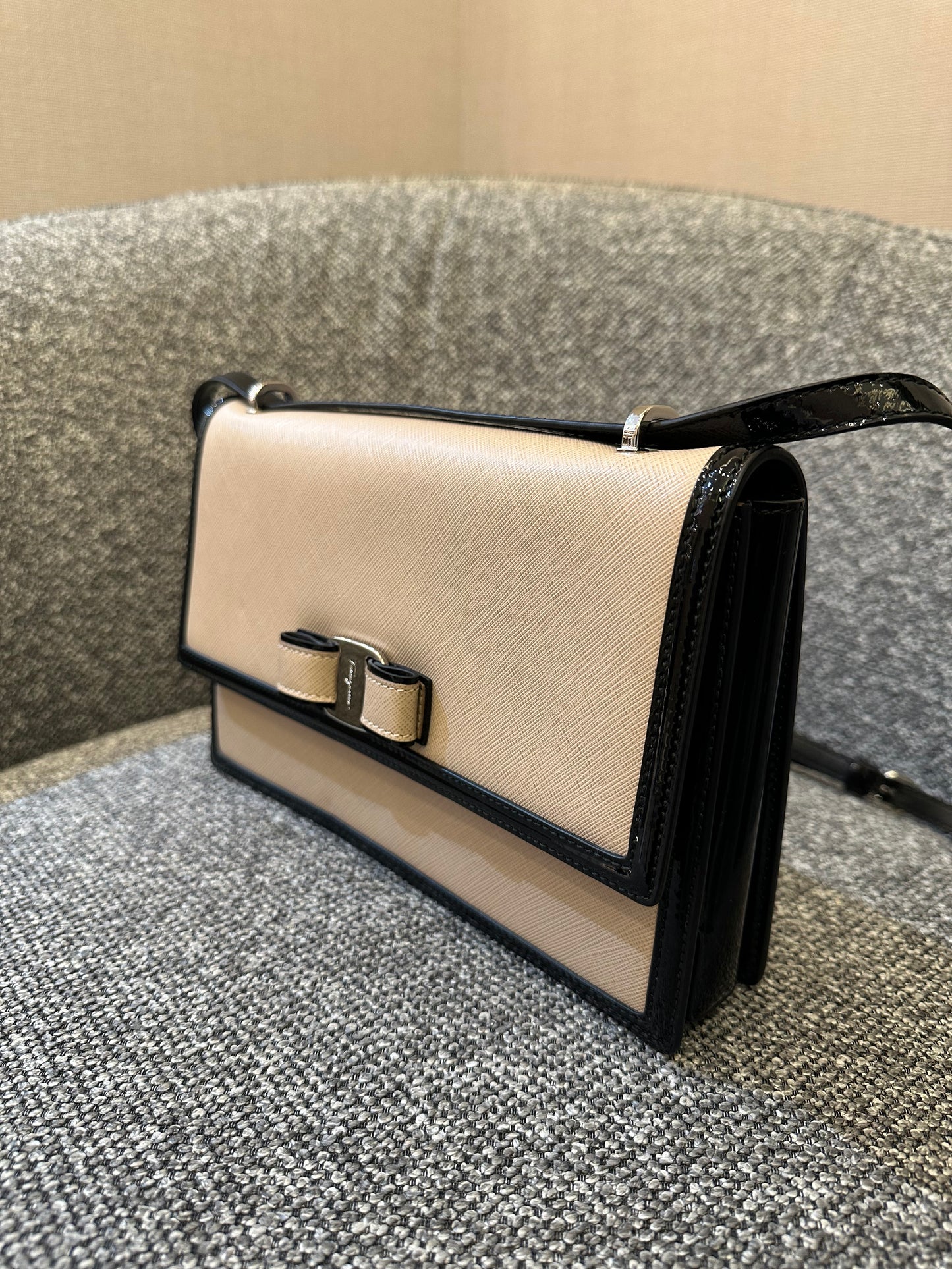 Ferragamo Vara Bow Bag Shoulder Bag in Bicolor Design