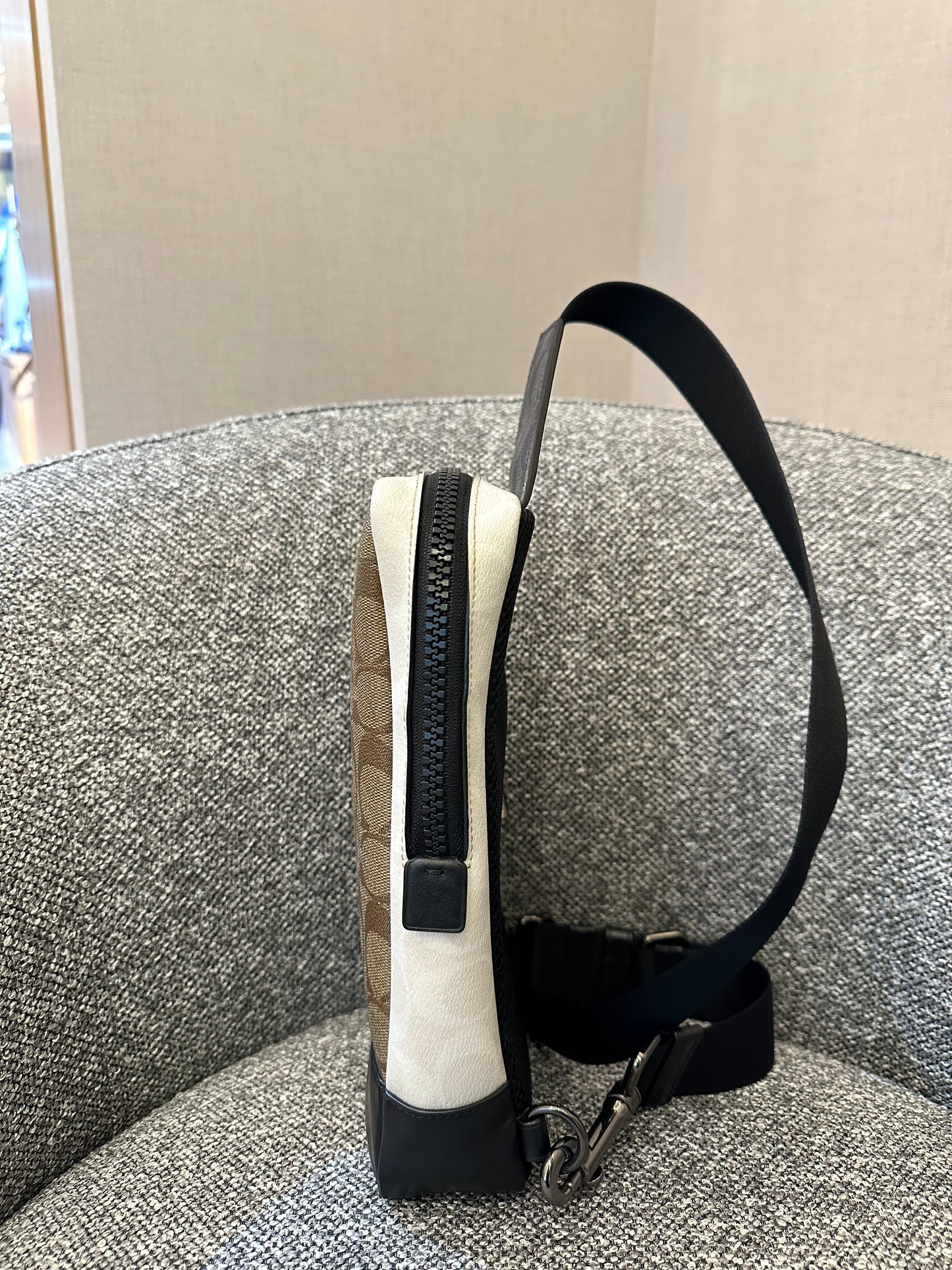 Coach Turner Pack in Signature Coated Canvas