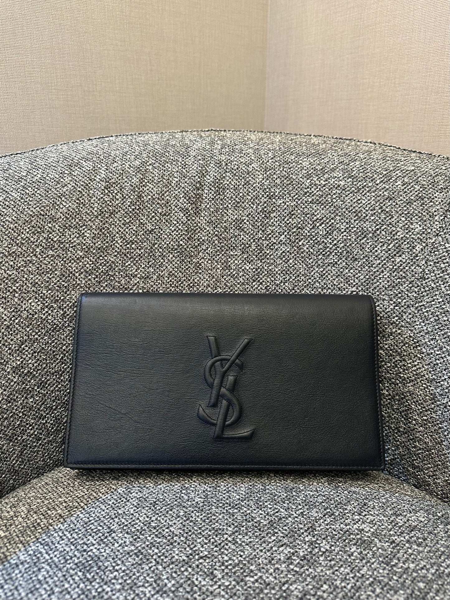 Yves Saint Laurent Belle De Jour Clutch in Navy Blue Leather
