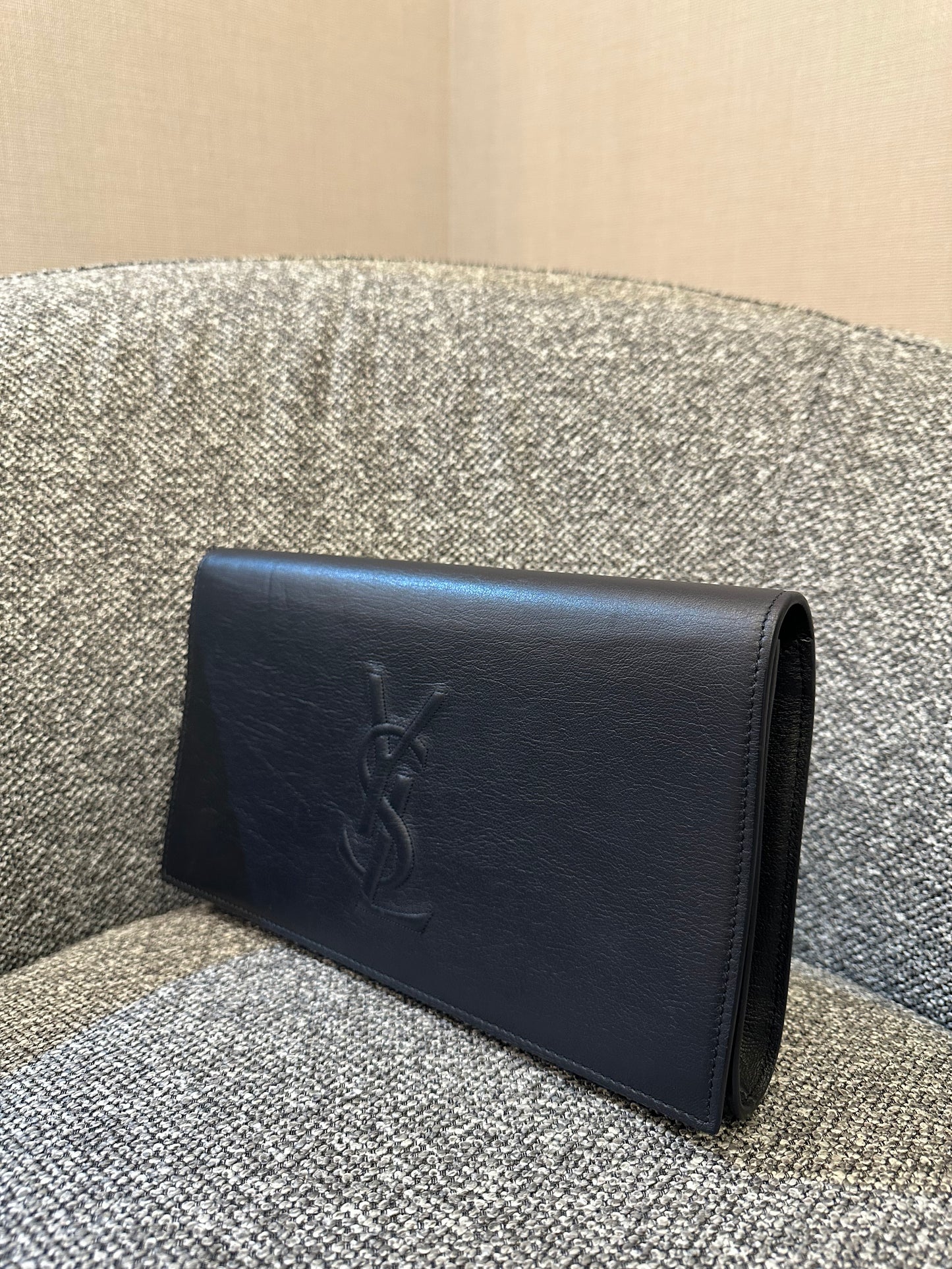 Yves Saint Laurent Belle De Jour Clutch in Navy Blue Leather