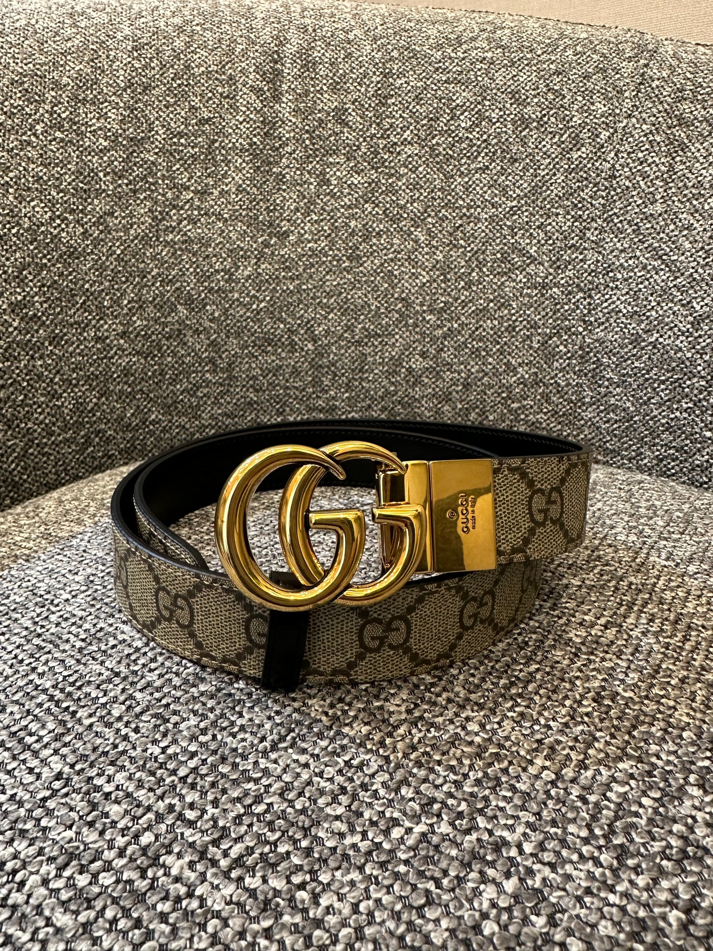 Gucci GG Marmont Reversible Belt in Beige and Ebony Canvas Leather
