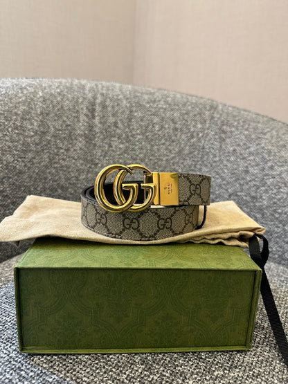 Gucci GG Marmont Reversible Belt in Beige and Ebony Canvas Leather