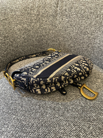 Christian Dior Medium Saddle Bag In Blue Dior Oblique Embroidery