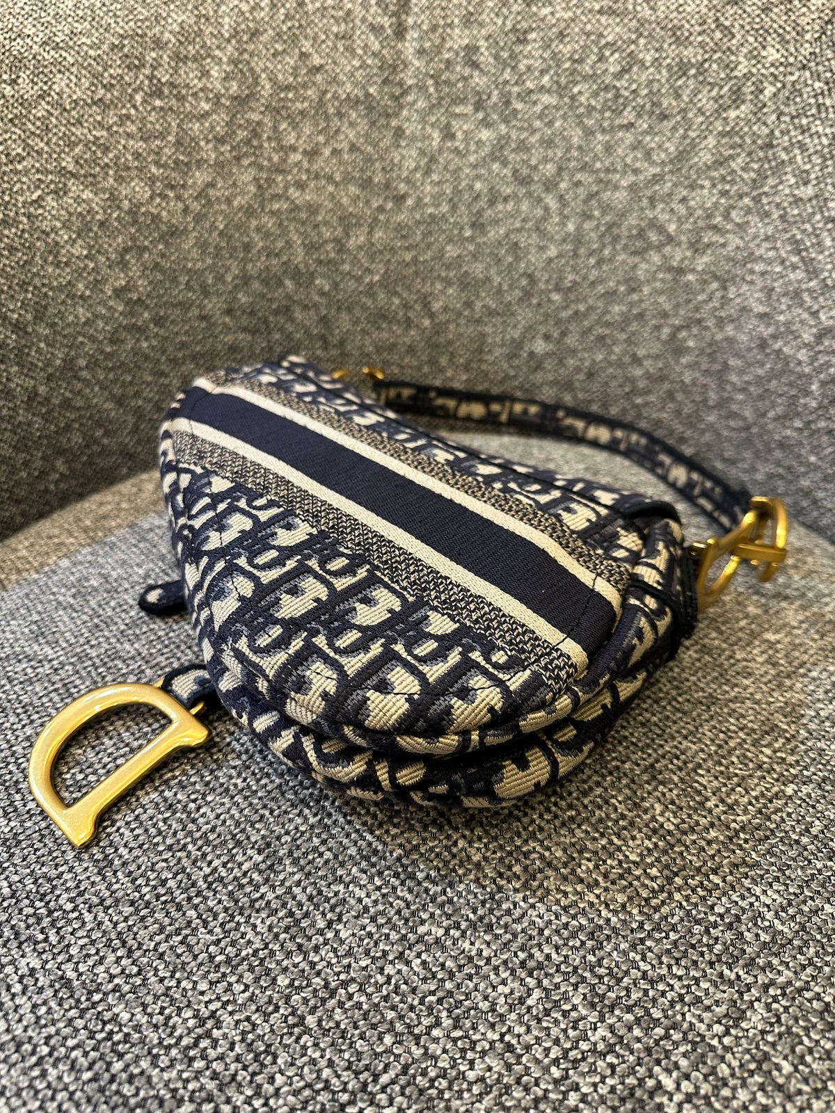 Christian Dior Medium Saddle Bag In Blue Dior Oblique Embroidery