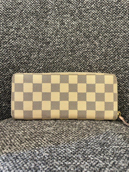Louis Vuitton Zippy Wallet In Damier Azur