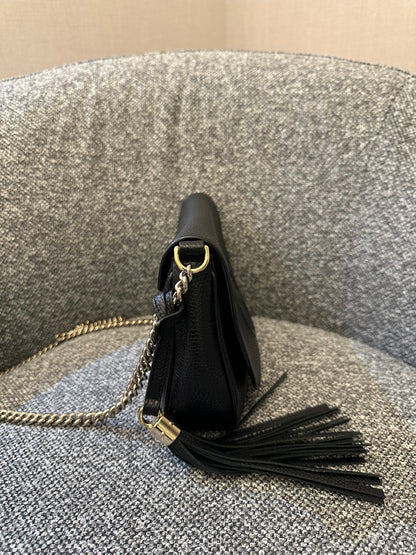 Gucci Soho Flap Crossbody Bag in Black Pebbled Leather
