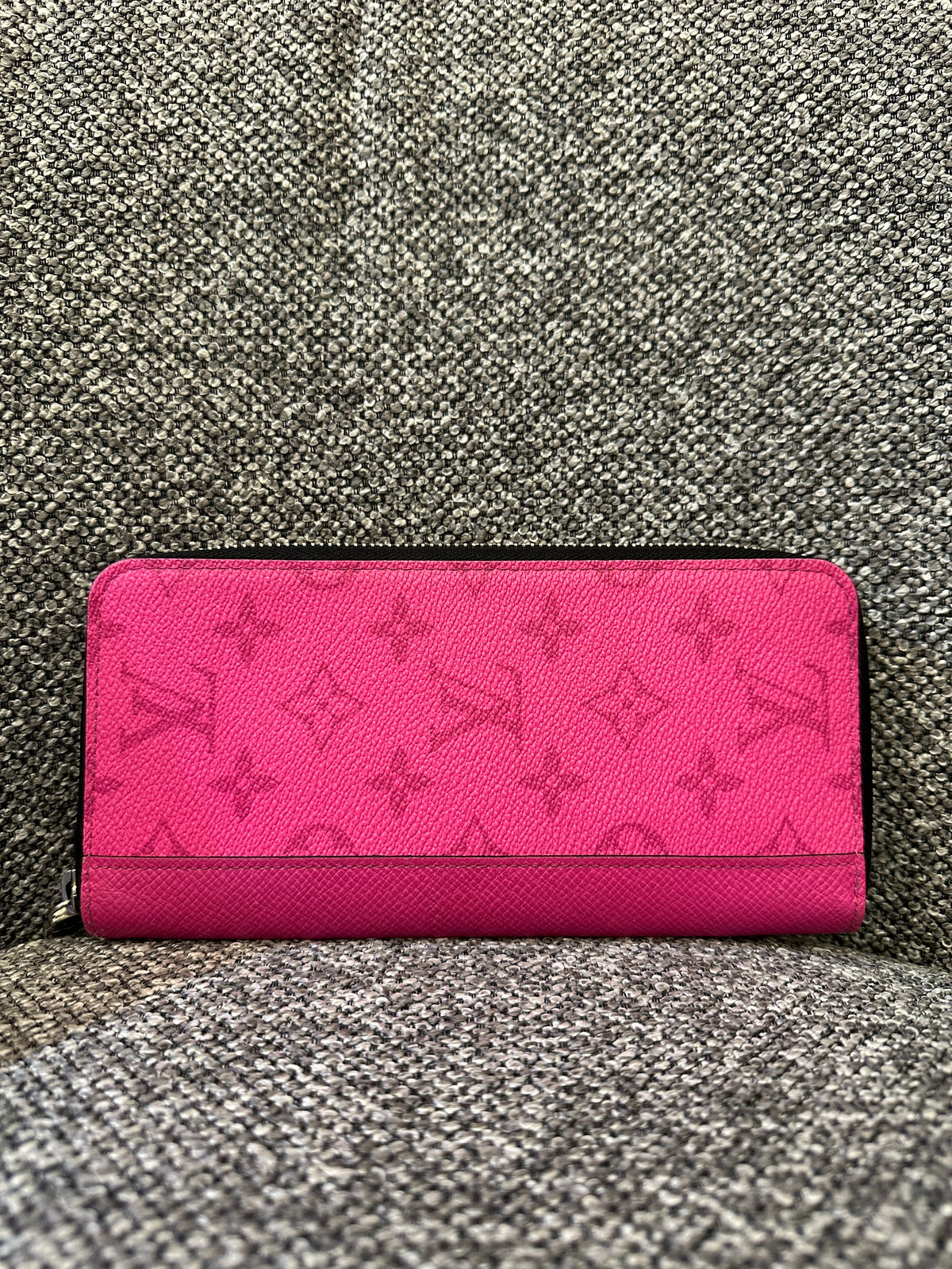 Louis Vuitton Taigarama Zippy Wallet Vertical In Bright Fucshia