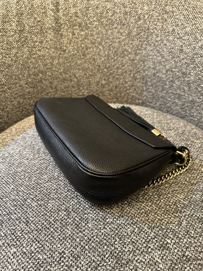 Gucci Soho Flap Crossbody Bag in Black Pebbled Leather