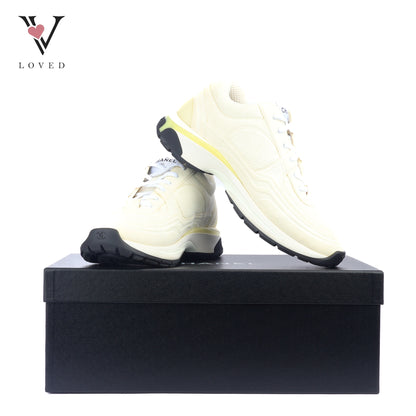 Chanel 24s Sneakers in White Fabric and Leather