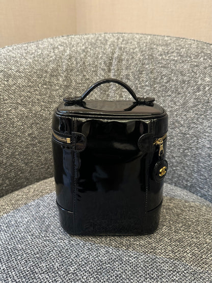 Chanel Timeless Vanity Case In Black Patent Leather