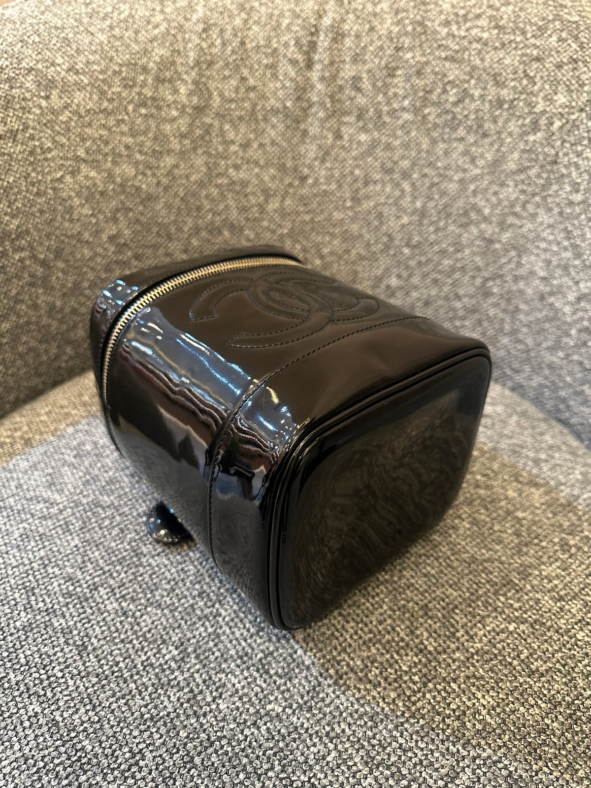 Chanel Timeless Vanity Case In Black Patent Leather