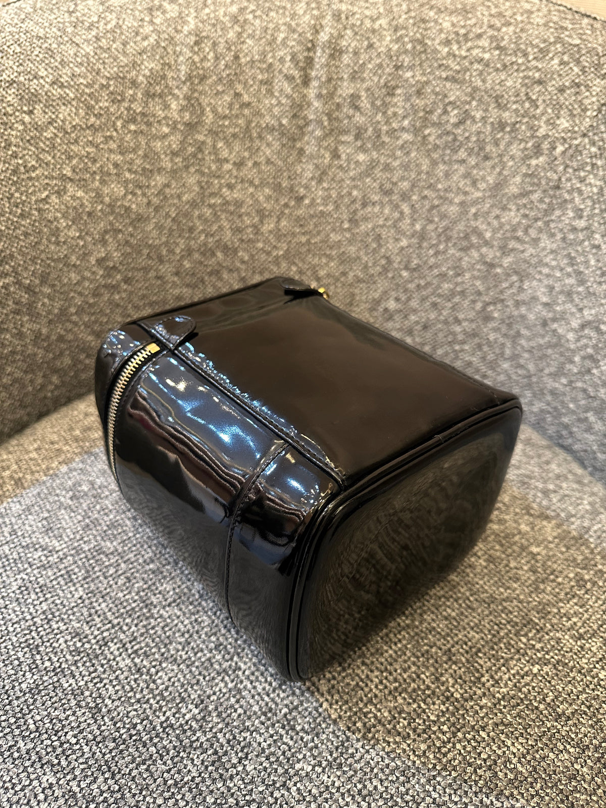 Chanel Timeless Vanity Case In Black Patent Leather