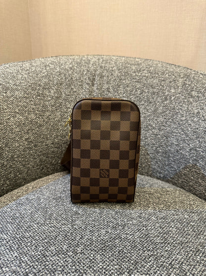 Louis Vuitton Geronimos Body Bag In Damier Ebene