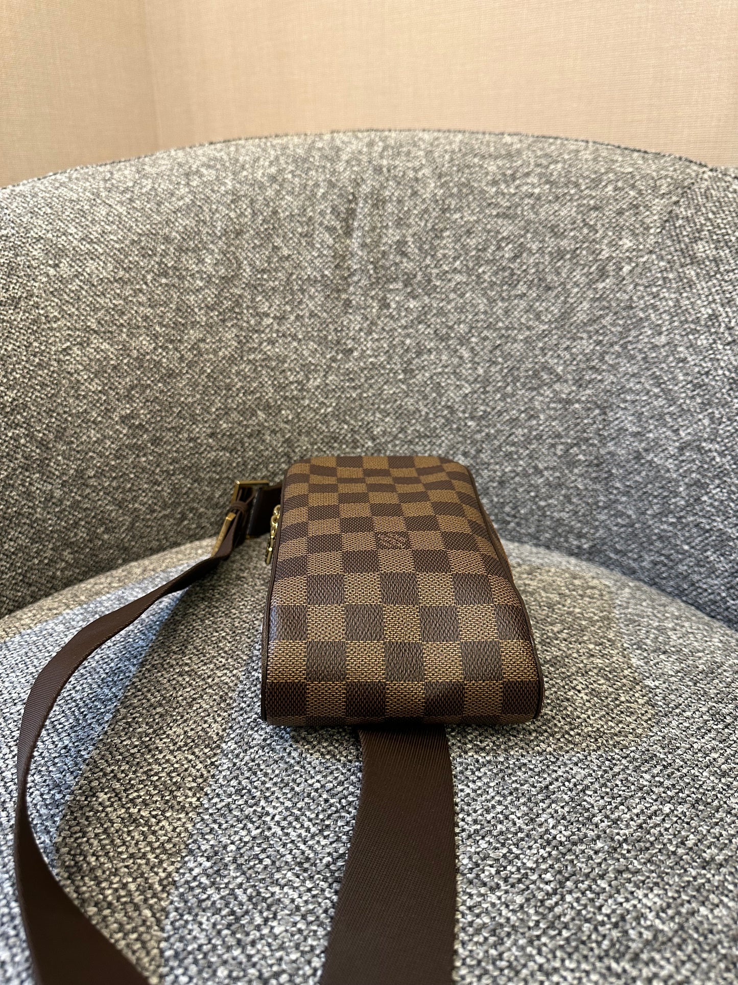 Louis Vuitton Geronimos Body Bag In Damier Ebene